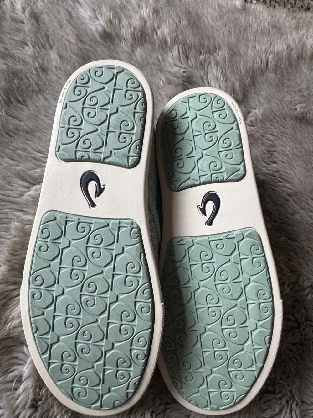 OluKai pehuea slip